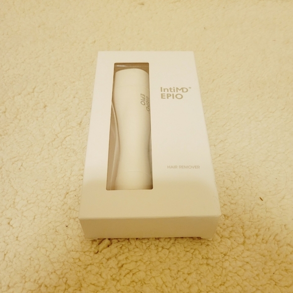 Portable Compact Discreet Hair Remover, Painless, Safe, Gentle, Remove Peach Fuz - Picture 7 of 8